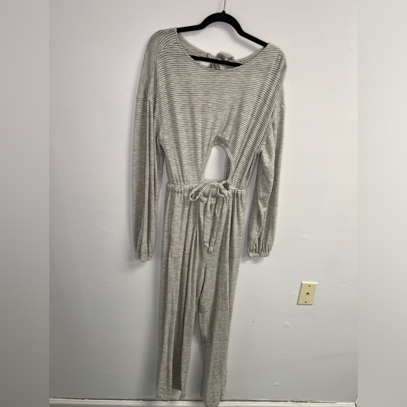 Free People This Is Your Sunday Striped Cutout Jumpsuit Size S Grey/White - Picture 4 of 13